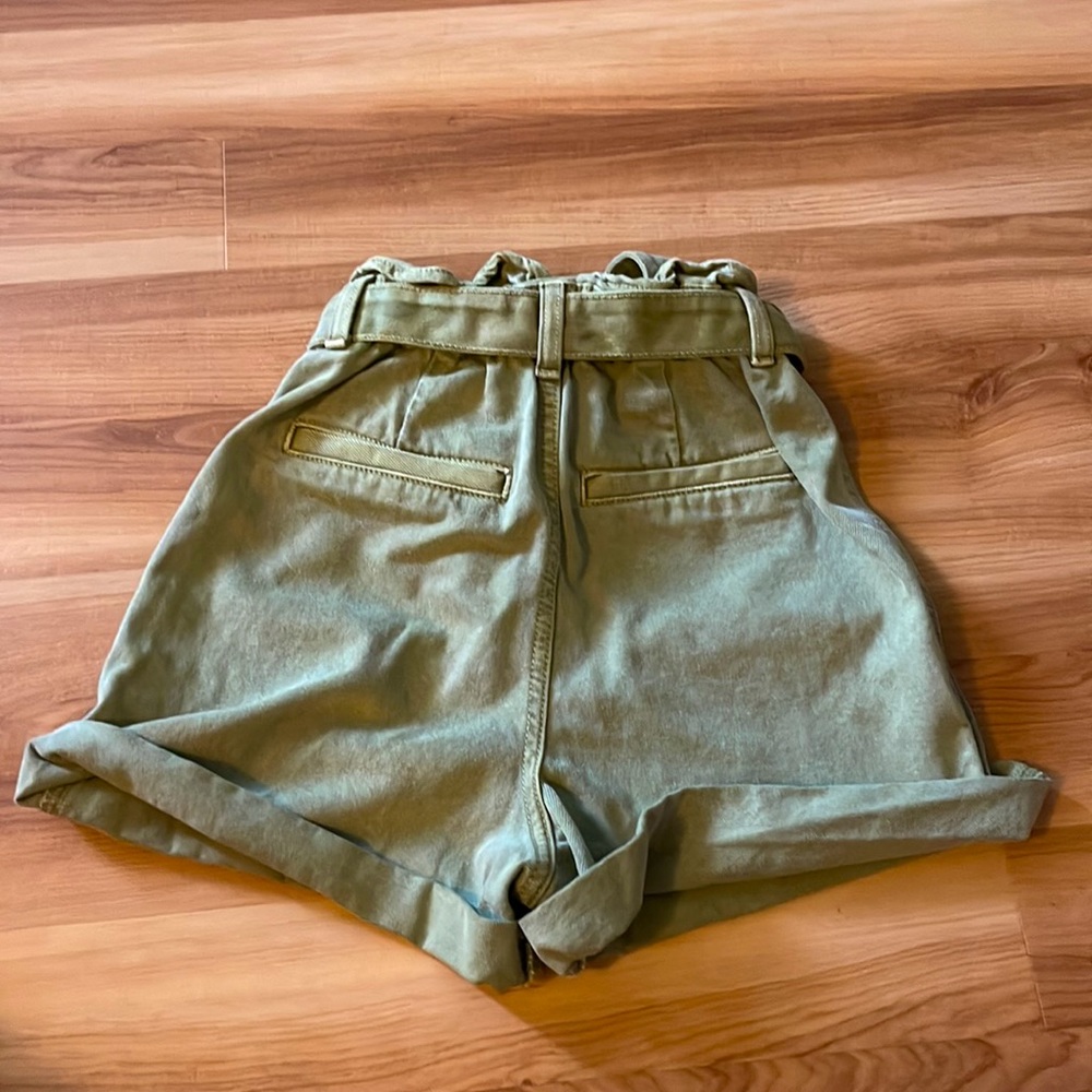 Zara Green Khaki Shorts - Picture 7 of 9